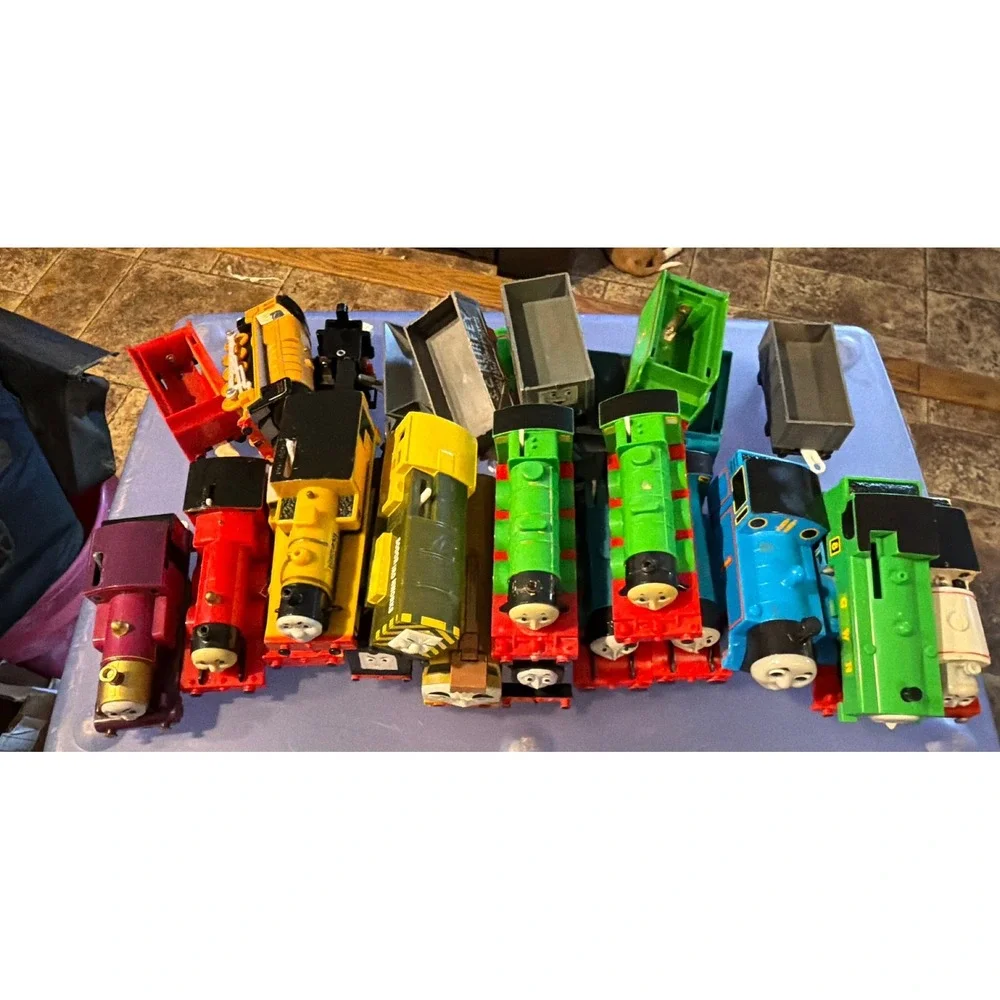 Thomas & Friends TrackMaster Motorized Train Lot Thomas Henry James Diesel Lady